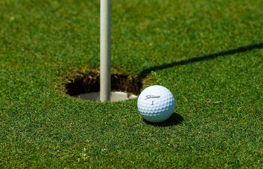 golf-green-hole-patting-sport-golf-ball