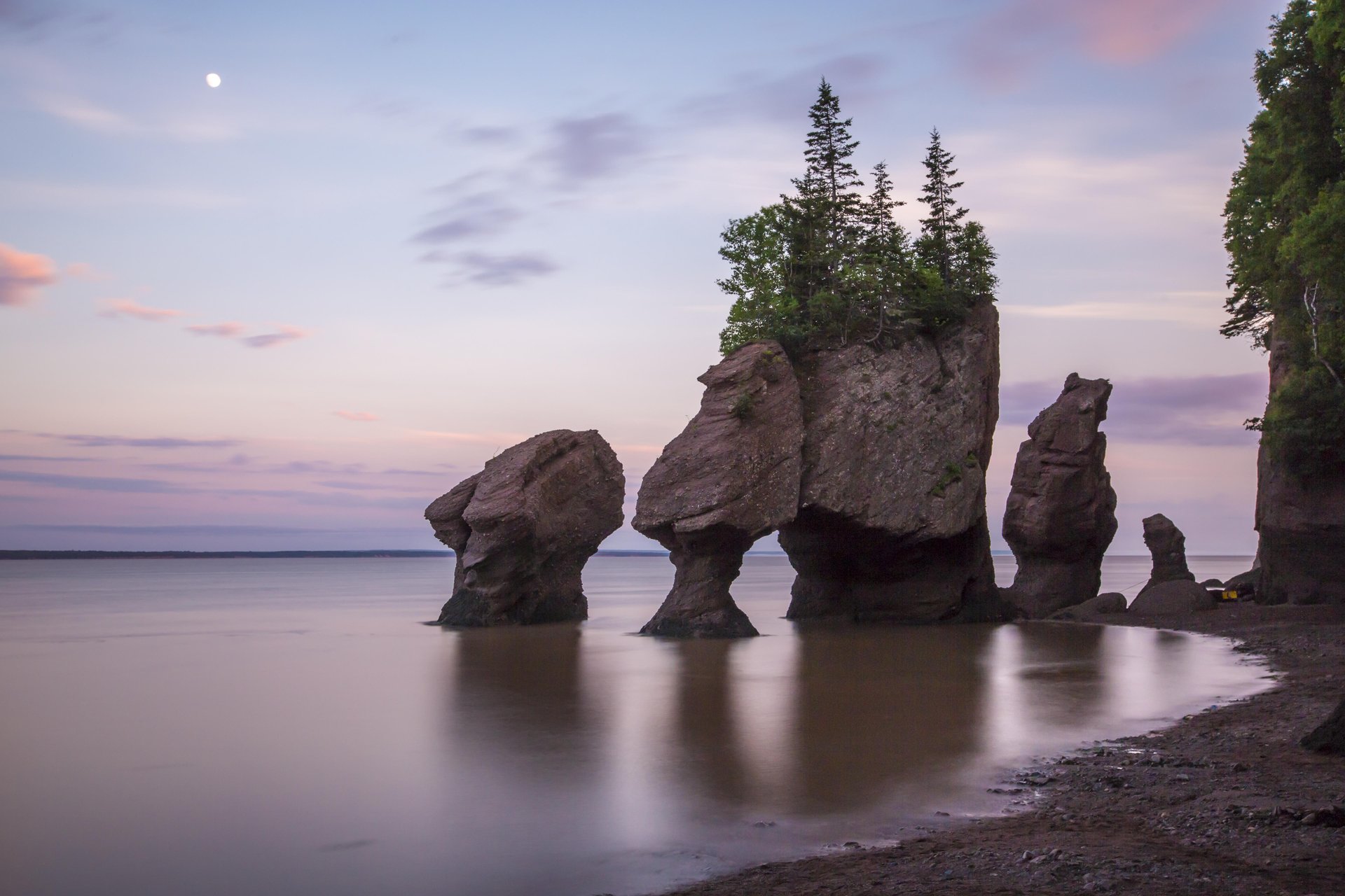 Day 3 - Hopewell Rocks: Hopewell Rocks, Photo credit NB Tourism